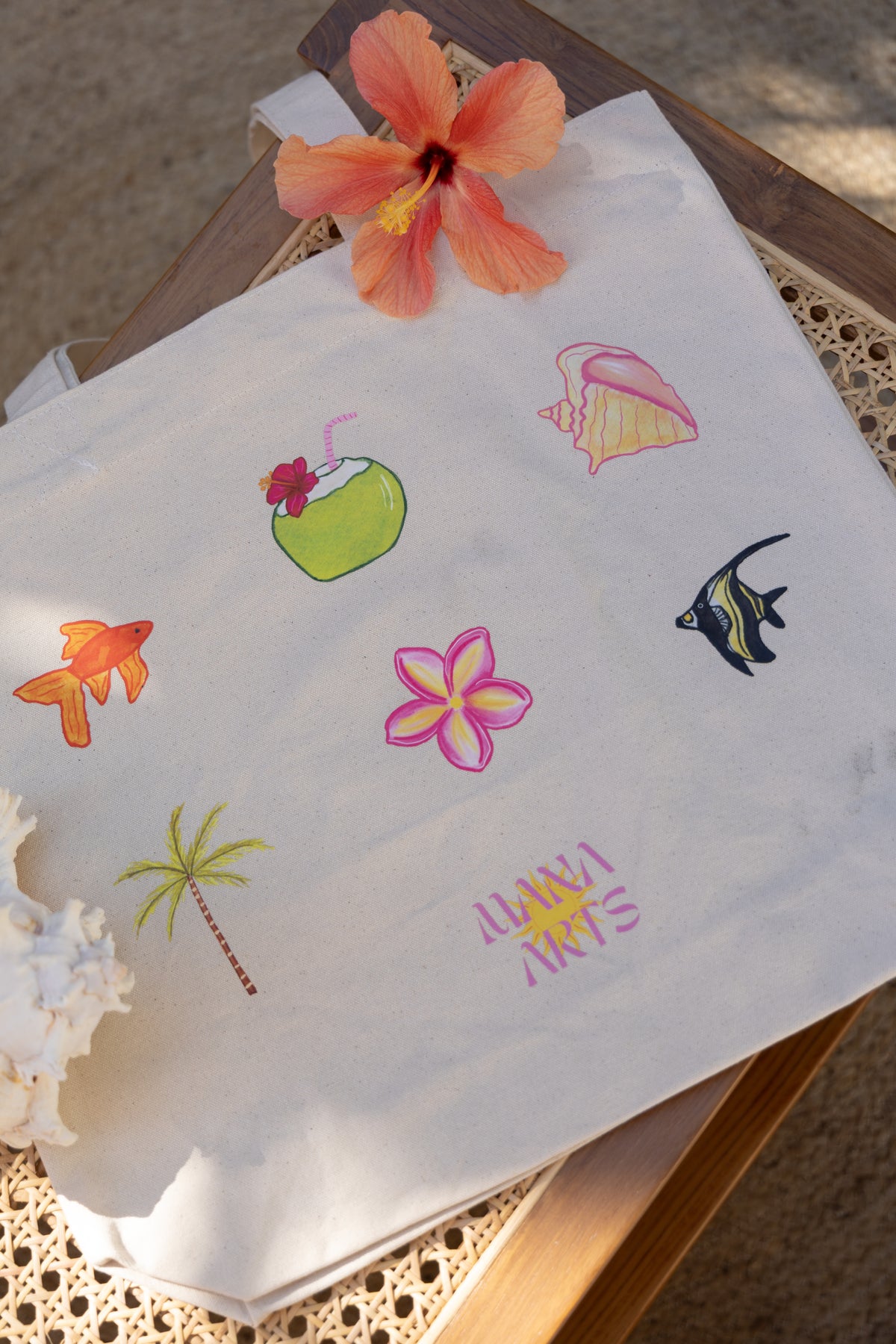 Unique designs tote bags